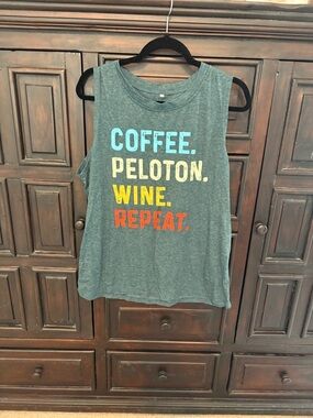 Gray Graphic Tank Top with Multicolor Slogan